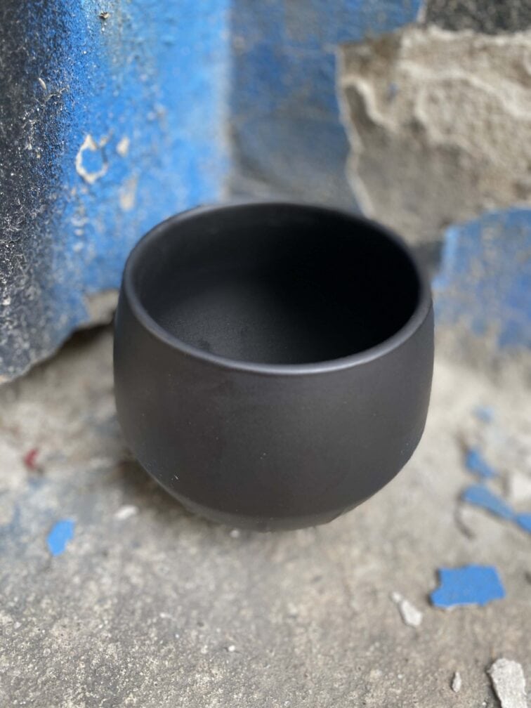 Zdjęcie Osłonka Black Horse 9x10 cm w kategorii doniczki, ujęcie 3