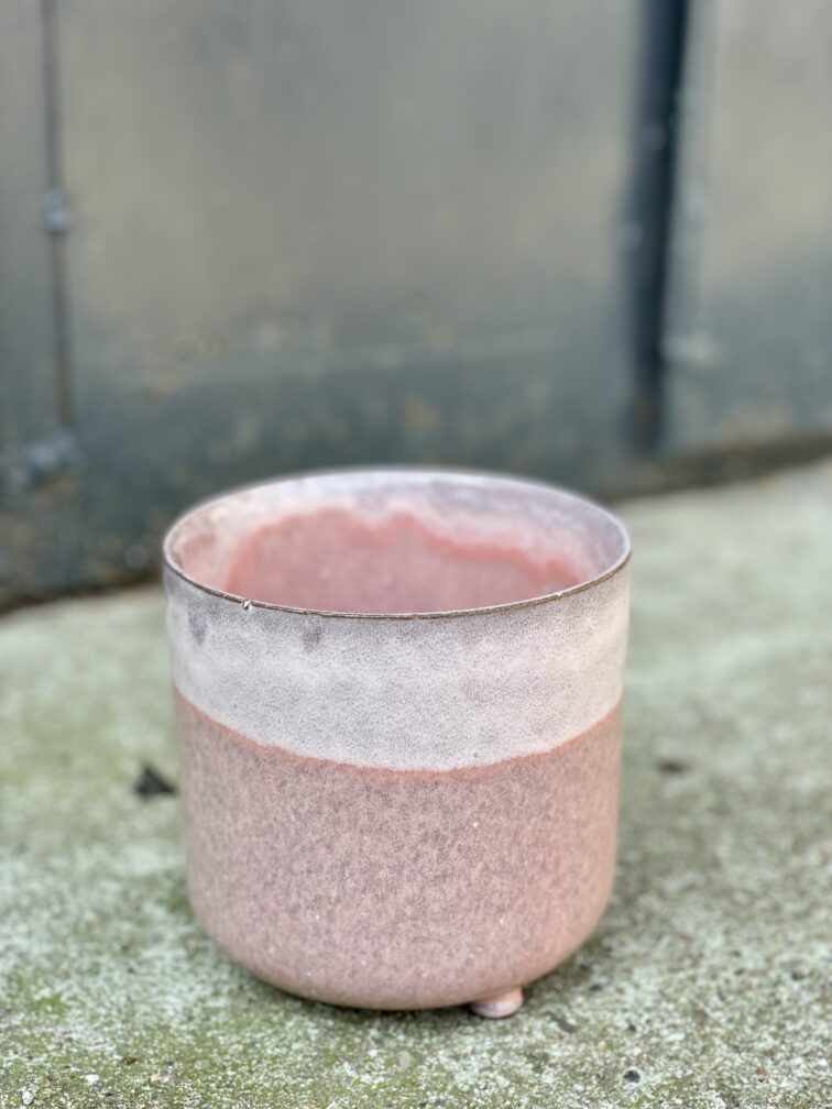 Zdjęcie doniczki lub oslonki: Osłonka Arctic Pink 11x11 cm, ujęcie 1