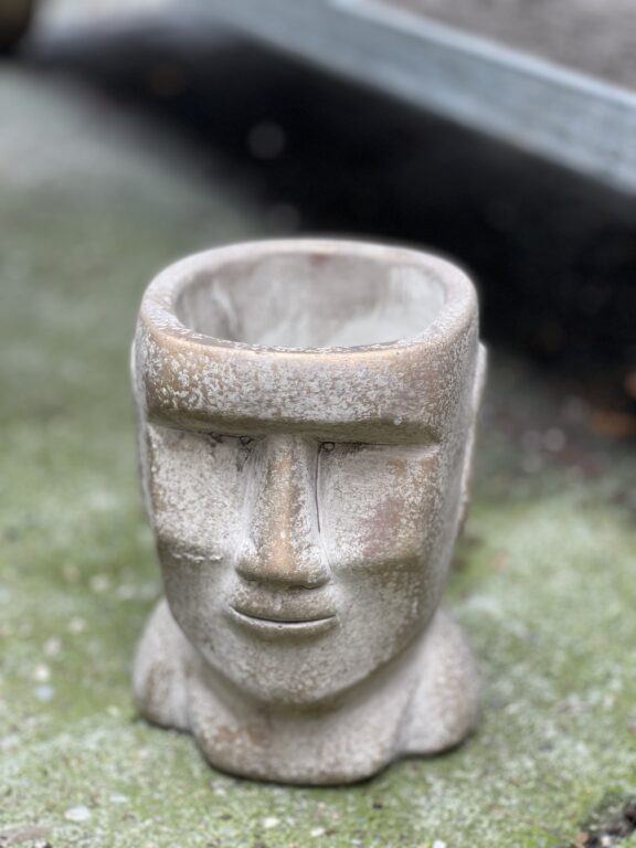 Zdjęcie doniczki lub oslonki: Oslonka Moai 8 × 16 cm, ujęcie 1