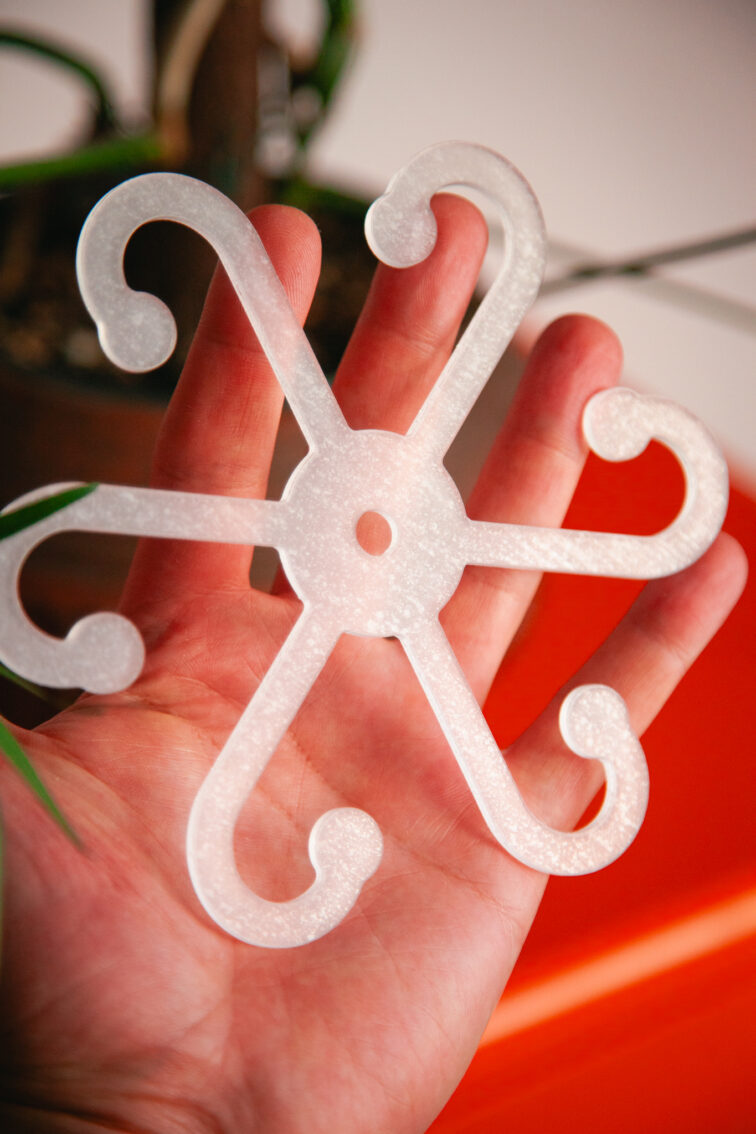 Zdjęcie akcesoria Uchwyt do pędów mleczny, ujęcie 2